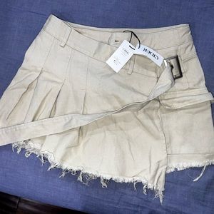 Brand new never worn size large